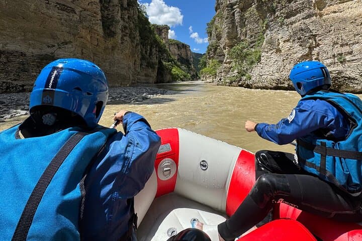 Osumi Canyon Adventure - Rafting & Tubing photo 18