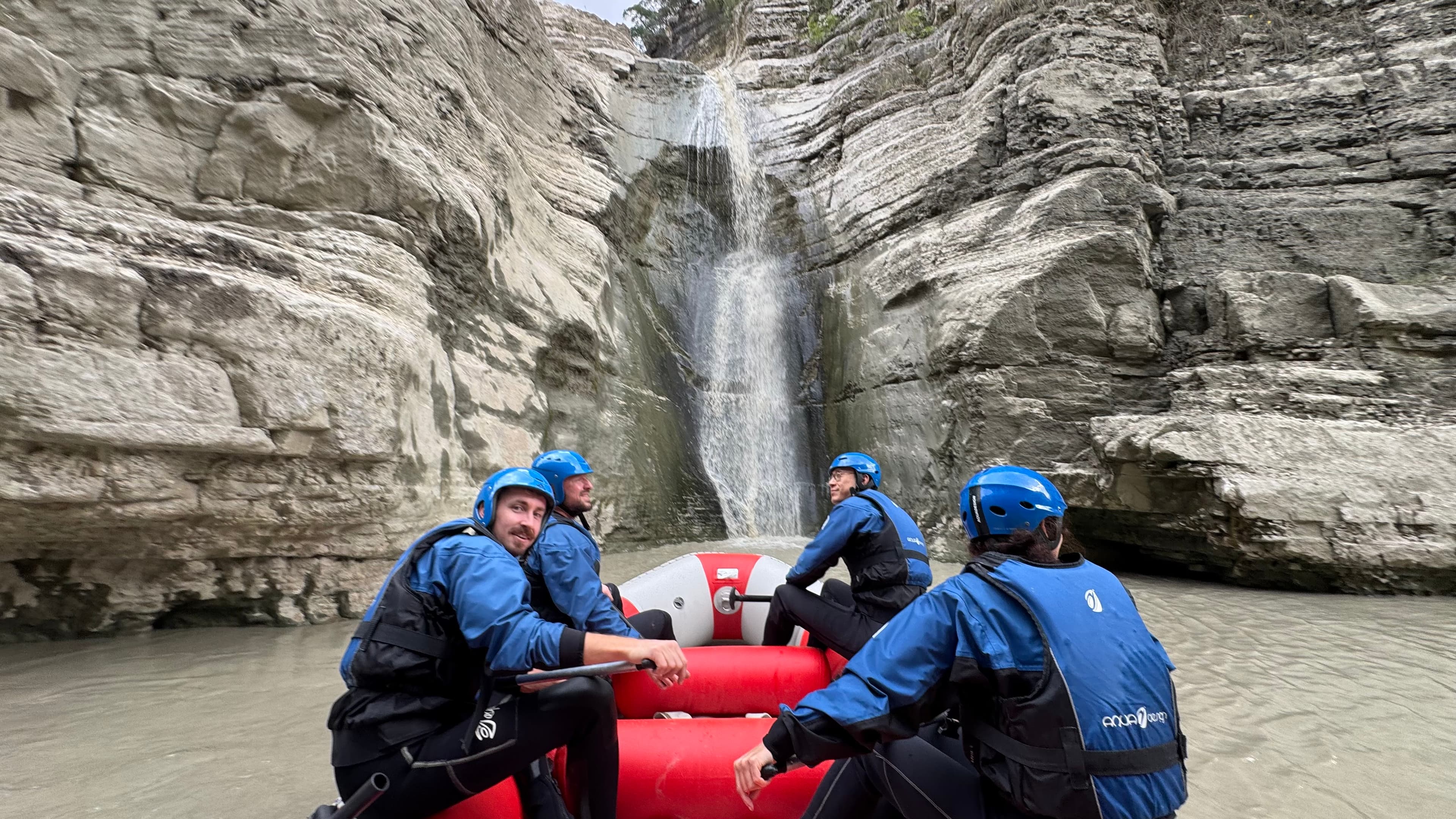 Osumi Canyon Adventure - Rafting & Tubing photo 28