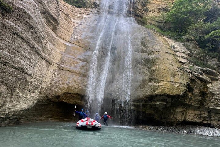 Osumi Canyon Adventure - Rafting & Tubing photo 17