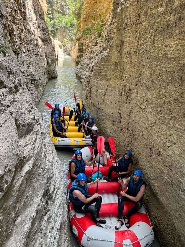 Osumi Canyon Adventure - Rafting & Tubing photo 7