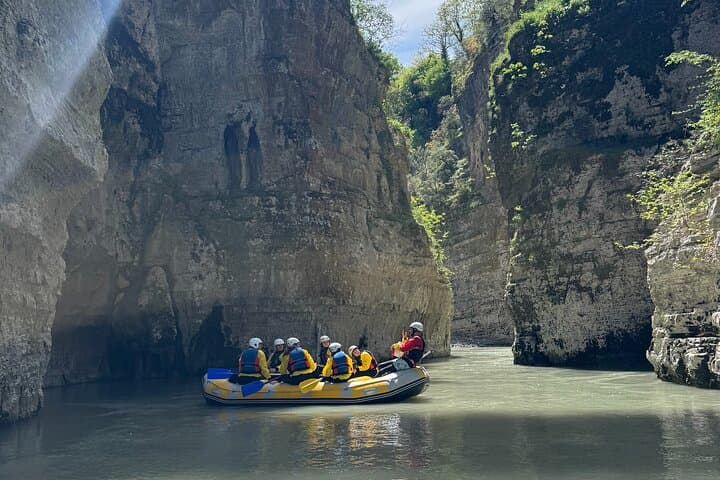 Osumi Canyon Adventure - Rafting & Tubing photo 36