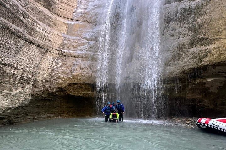 Osumi Canyon Adventure - Rafting & Tubing photo 14