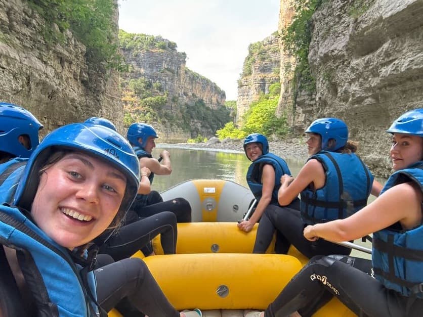 Osumi Canyon Adventure - Rafting & Tubing photo 8