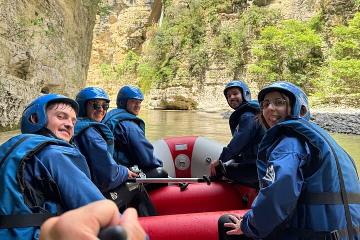 Osumi Canyon Adventure - Rafting & Tubing photo 13